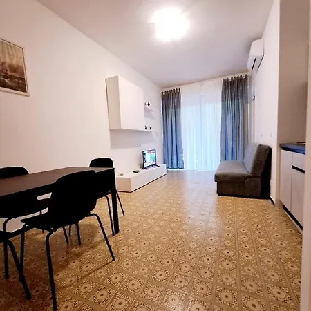 Betti House راباللو