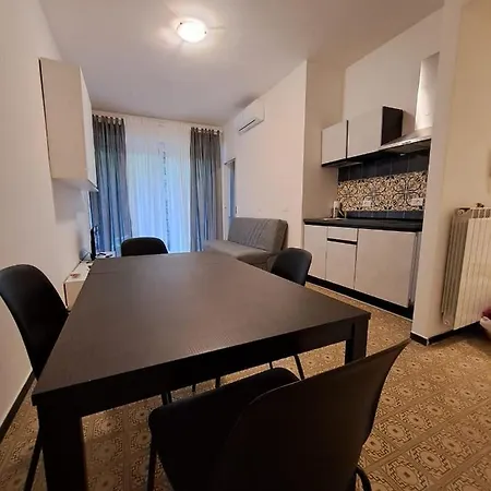 Apartment Betti House